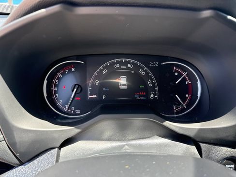 Used 2024 Toyota RAV4 XLE Premium FWD image 22