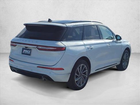 Used 2025 Lincoln Corsair Grand Touring w/ Equipment Group 301A image 5