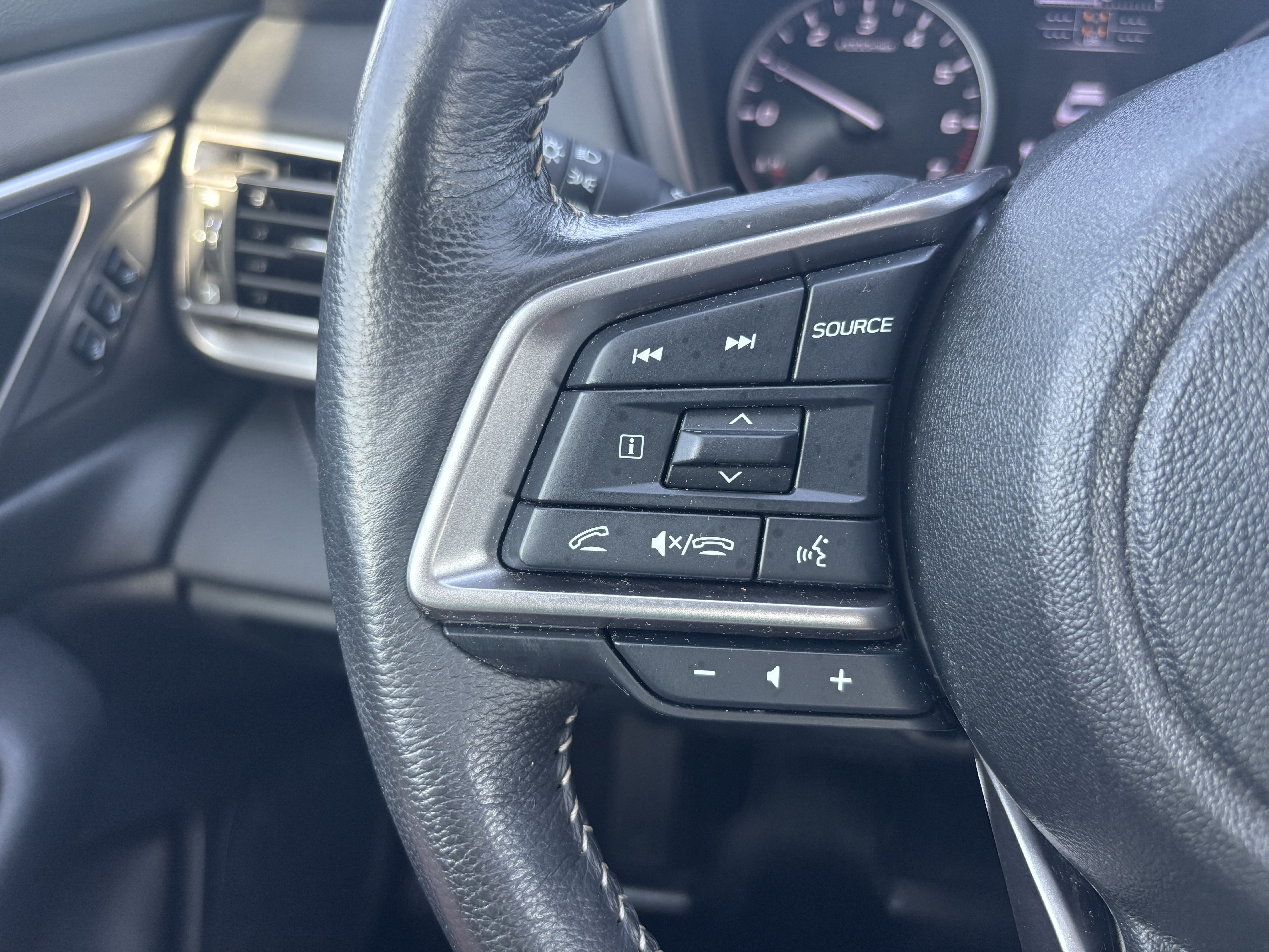 Used 2024 Subaru Legacy Limited AWD/4WD image 16