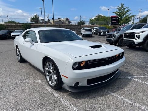 Used 2022 Dodge Challenger GT image 4