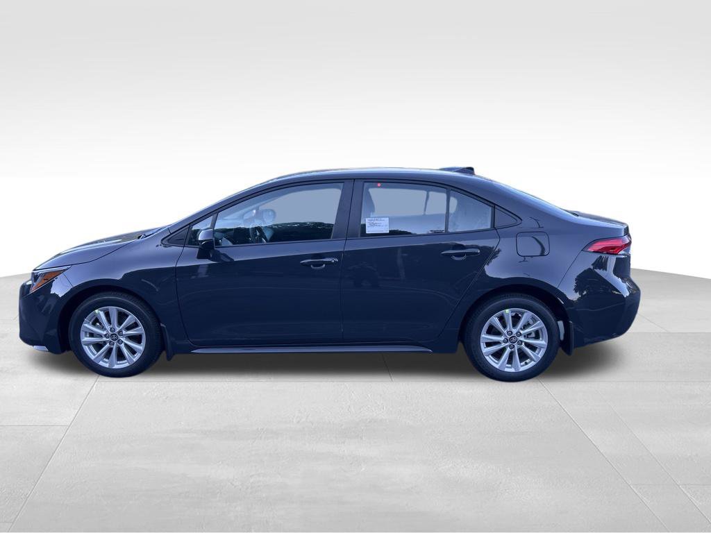 New 2027 Toyota Corolla LE w/ LE Premium Package FWD image 2