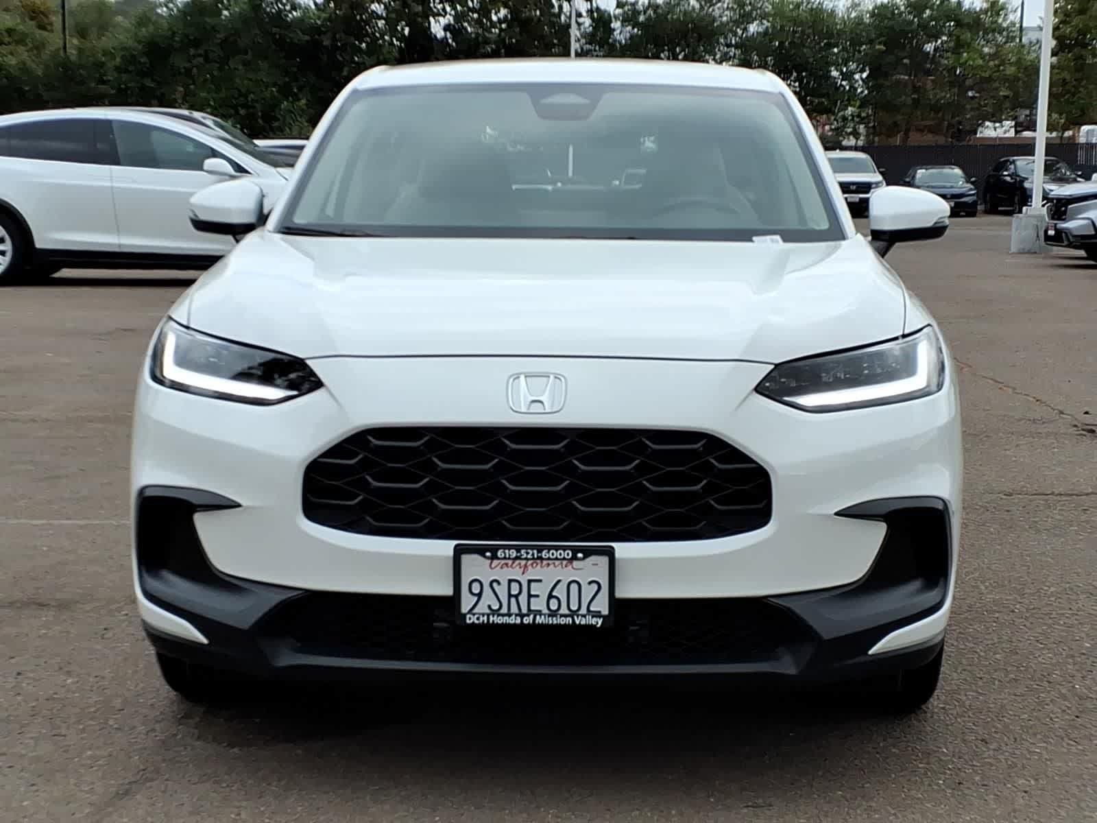 Used 2025 Honda HR-V LX image 2