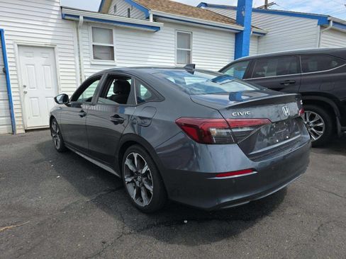 Used 2025 Honda Civic Sport Touring image 2