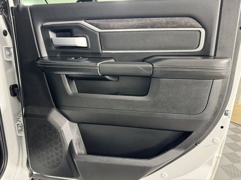 Used 2024 RAM 2500 Big Horn w/ Night Edition image 26