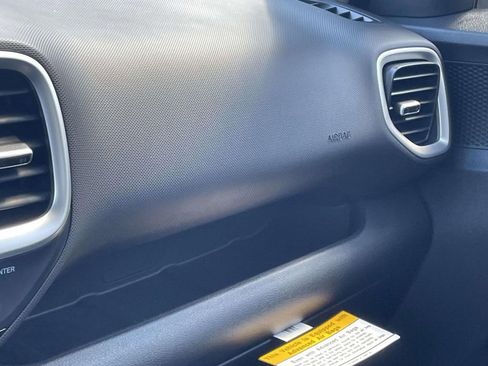 New 2026 Hyundai Venue SE image 29
