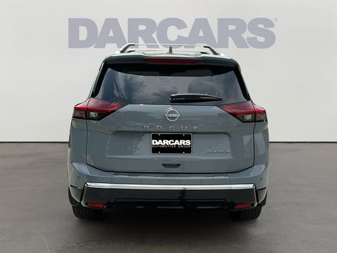 Used 2025 Nissan Rogue Platinum FWD image 6