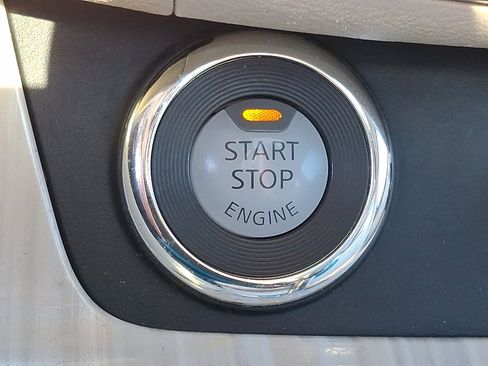 Used 2015 Nissan Murano Platinum w/ Platinum Technology Package image 23