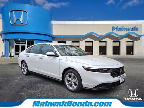 New 2025 Honda Accord LX image 2