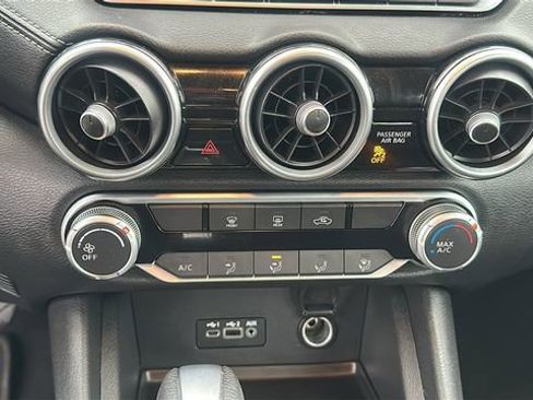 Used 2022 Nissan Sentra SV image 12
