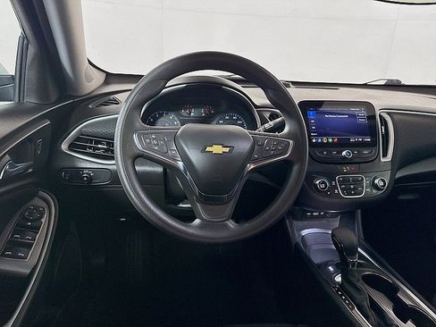 Used 2023 Chevrolet Malibu LT FWD image 22