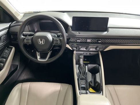 Used 2023 Honda Accord Touring image 5