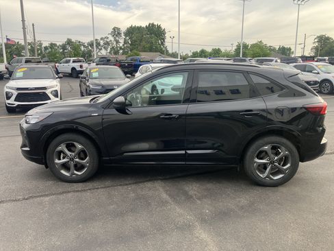 Certified 2023 Ford Escape ST-Line AWD/4WD image 4