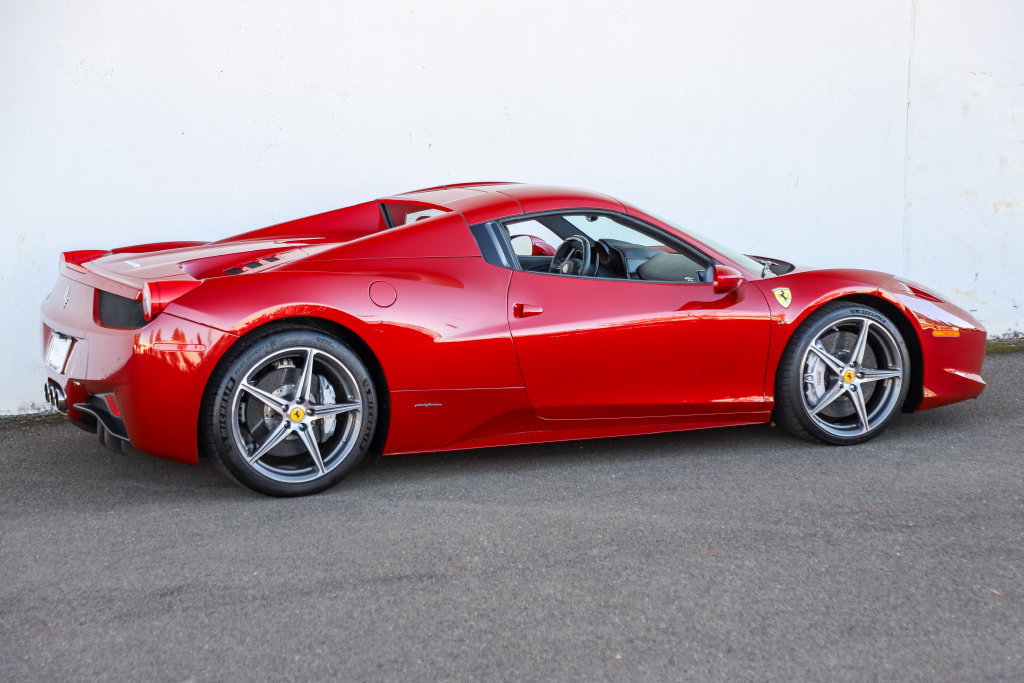 Used 2012 Ferrari 458 Spider RWD image 51