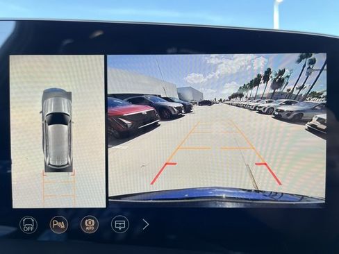 New 2026 Cadillac Vistiq Sport w/ LPO, Floor Liner Package image 9