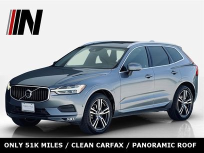 Used 2019 Volvo XC60 T5 Momentum w/ Multimedia Package