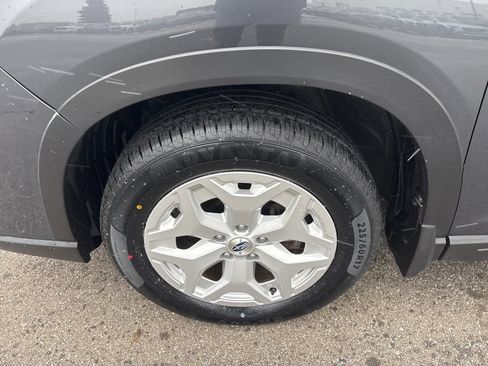 Certified 2023 Subaru Forester Base image 8