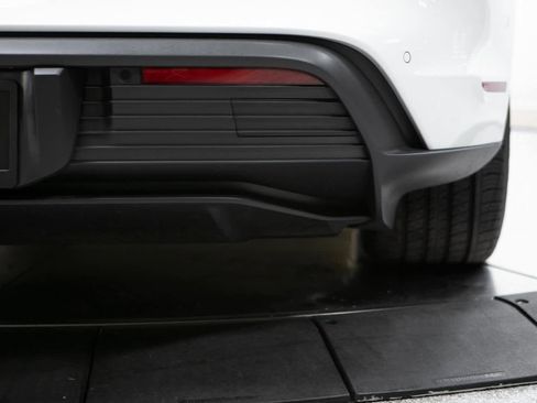 Certified 2025 Porsche Taycan image 36