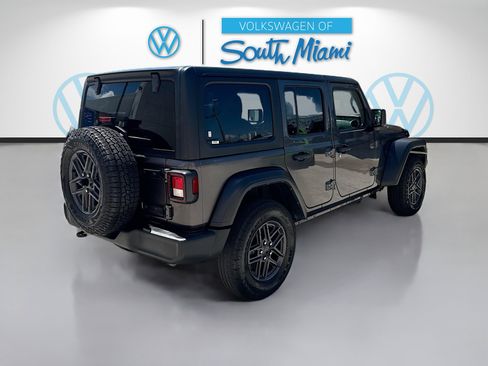 Used 2024 Jeep Wrangler Sport S AWD/4WD image 7