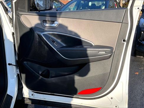 Used 2018 Hyundai Santa Fe Sport image 21