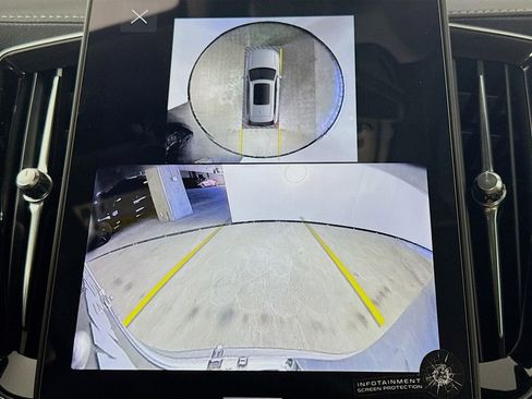 New 2026 Volvo XC90 B6 Plus w/ Protection Package Premier image 14