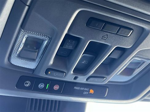 Used 2024 GMC Sierra 1500 Denali w/ Technology Package image 27