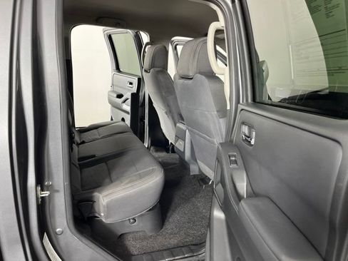 Used 2022 Nissan Frontier SV RWD image 45