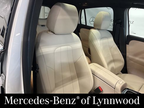 New 2026 Mercedes-Benz GLA 250 4MATIC image 17