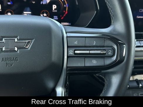 Used 2024 Chevrolet Colorado ZR2 w/ Technology Package image 19