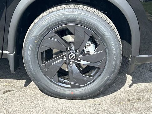 New 2026 Nissan Rogue SV FWD image 9