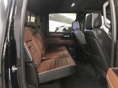 Used 2025 GMC Sierra 3500 Denali Ultimate image 14