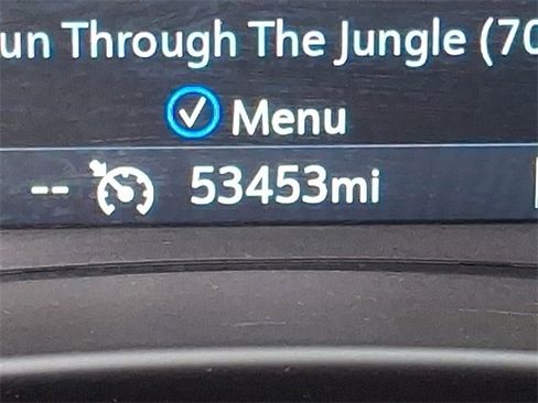 Used 2024 GMC Terrain SLT image 19