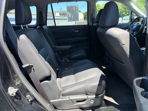 Used 2020 Honda Pilot Elite image 24