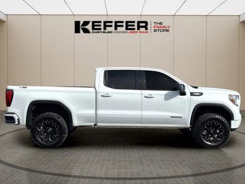 Used 2021 GMC Sierra 1500 Elevation w/ Preferred Package image 6