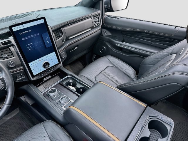Used 2023 Ford Expedition Platinum AWD/4WD image 25