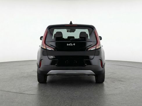 Used 2025 Kia Soul LX w/ LX Technology Package image 7