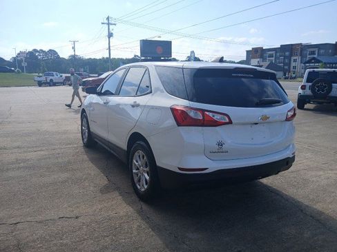Used 2020 Chevrolet Equinox LS image 5