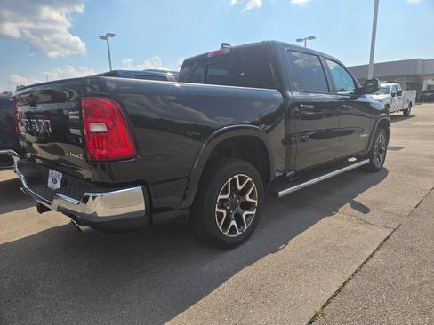 Used 2025 RAM 1500 Laramie AWD/4WD image 4