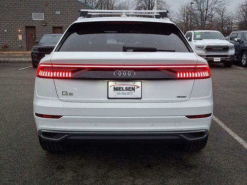 Used 2022 Audi Q8 Premium Plus w/ Premium Plus Package image 23