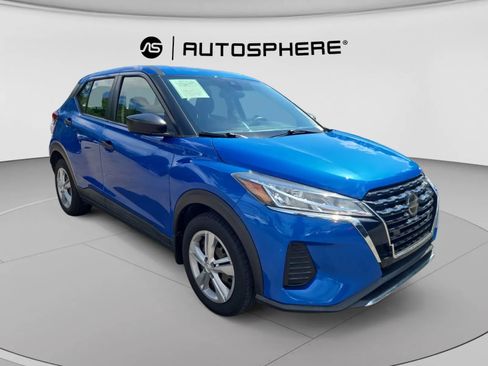 Used 2021 Nissan Kicks S FWD image 11