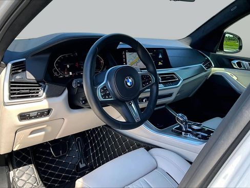 Used 2022 BMW X5 sDrive40i w/ M Sport Package RWD image 17