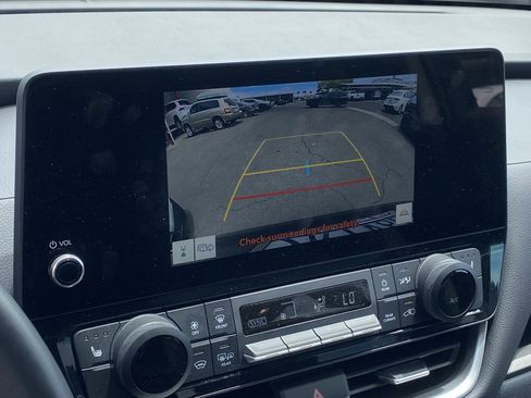 Used 2025 Toyota Grand Highlander AWD image 7