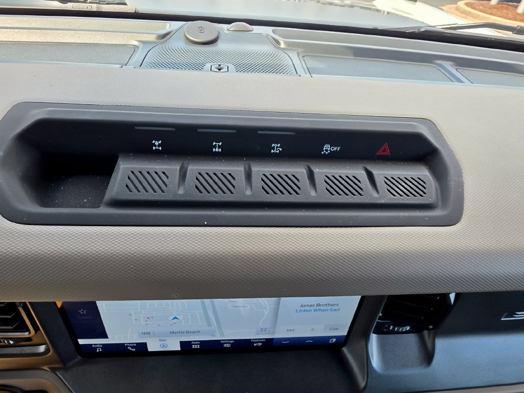 Used 2024 Ford Bronco Wildtrak AWD/4WD image 25