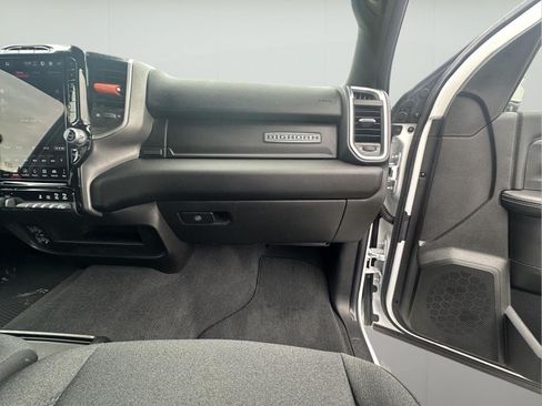 Used 2025 RAM 2500 Big Horn AWD/4WD image 40