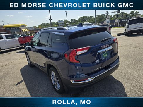 Certified 2022 GMC Terrain SLT AWD/4WD image 5