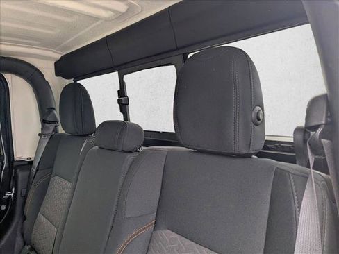 Used 2022 Jeep Gladiator Mojave w/ LED Lighting Group AWD/4WD image 15
