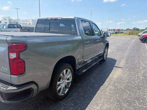 Used 2023 Chevrolet Silverado 1500 High Country w/ High Country Premium Package AWD/4WD image 9