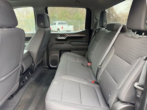 Used 2023 Chevrolet Silverado 1500 LT image 26
