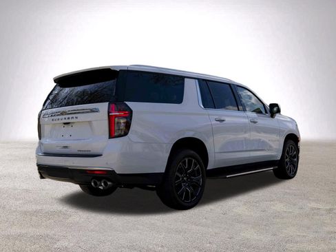 Used 2024 Chevrolet Suburban Premier w/ Premium Package 2 image 9