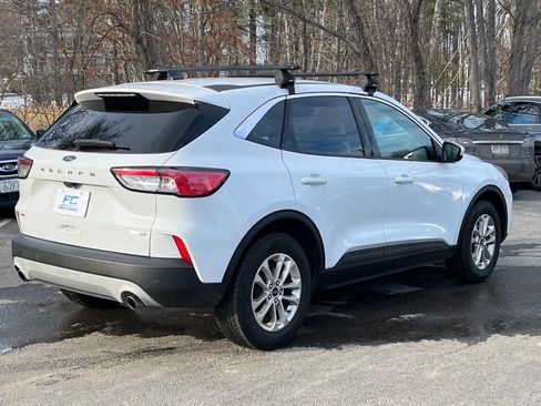 Used 2020 Ford Escape SE image 7