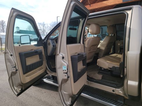 Used 2013 Ford F250 Lariat w/ Chrome Pkg image 7
